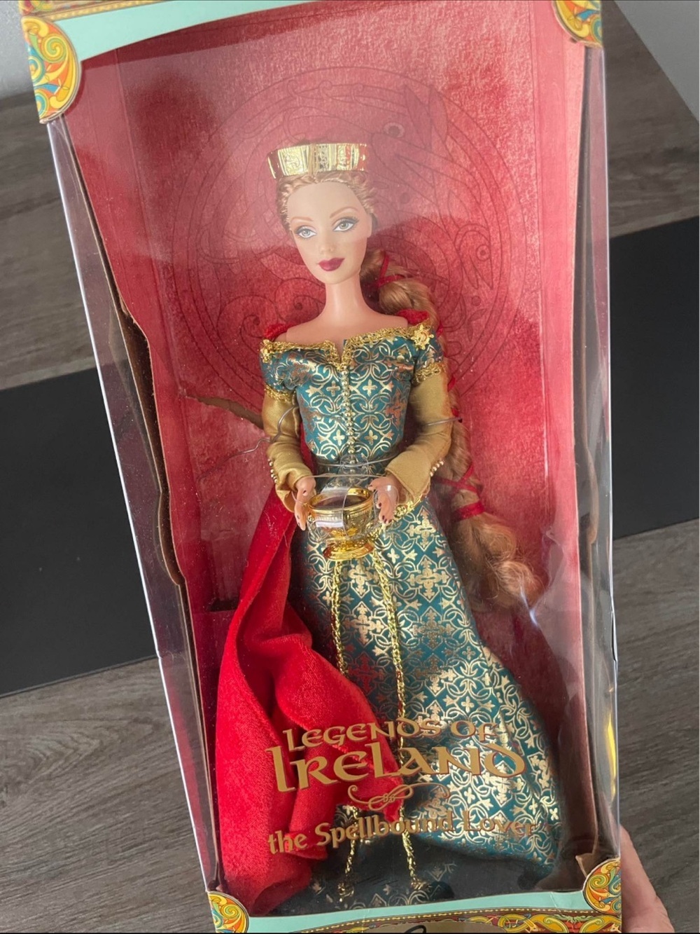 Legends of Ireland boxed BARBIE doll - the spellbound Lover - Picture 6 of 6